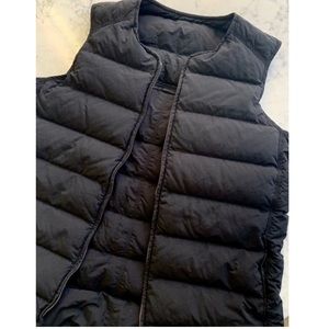 LULULEMON PUFFY BLACK VEST